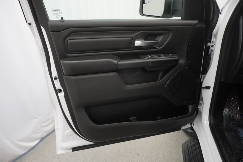 New 2026 RAM 1500 Express AWD/4WD image 26