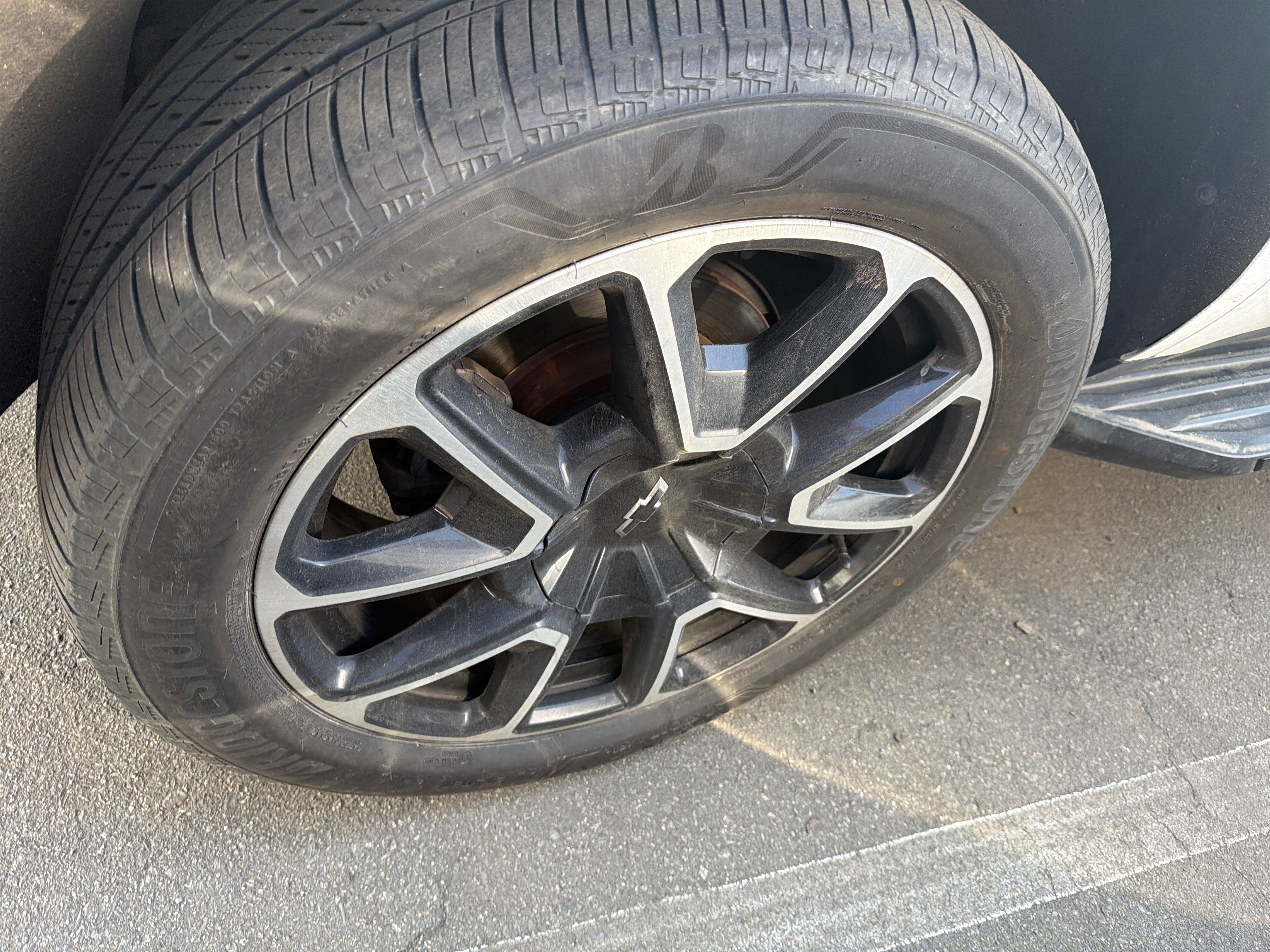 Used 2021 Chevrolet Tahoe RST w/ Luxury Package image 13