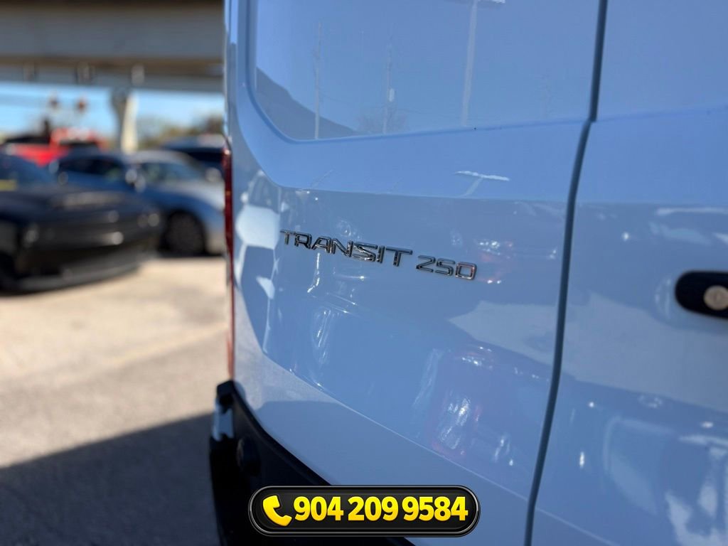 Used 2023 Ford Transit 250 Medium Roof w/ Load Area Protection Package image 33