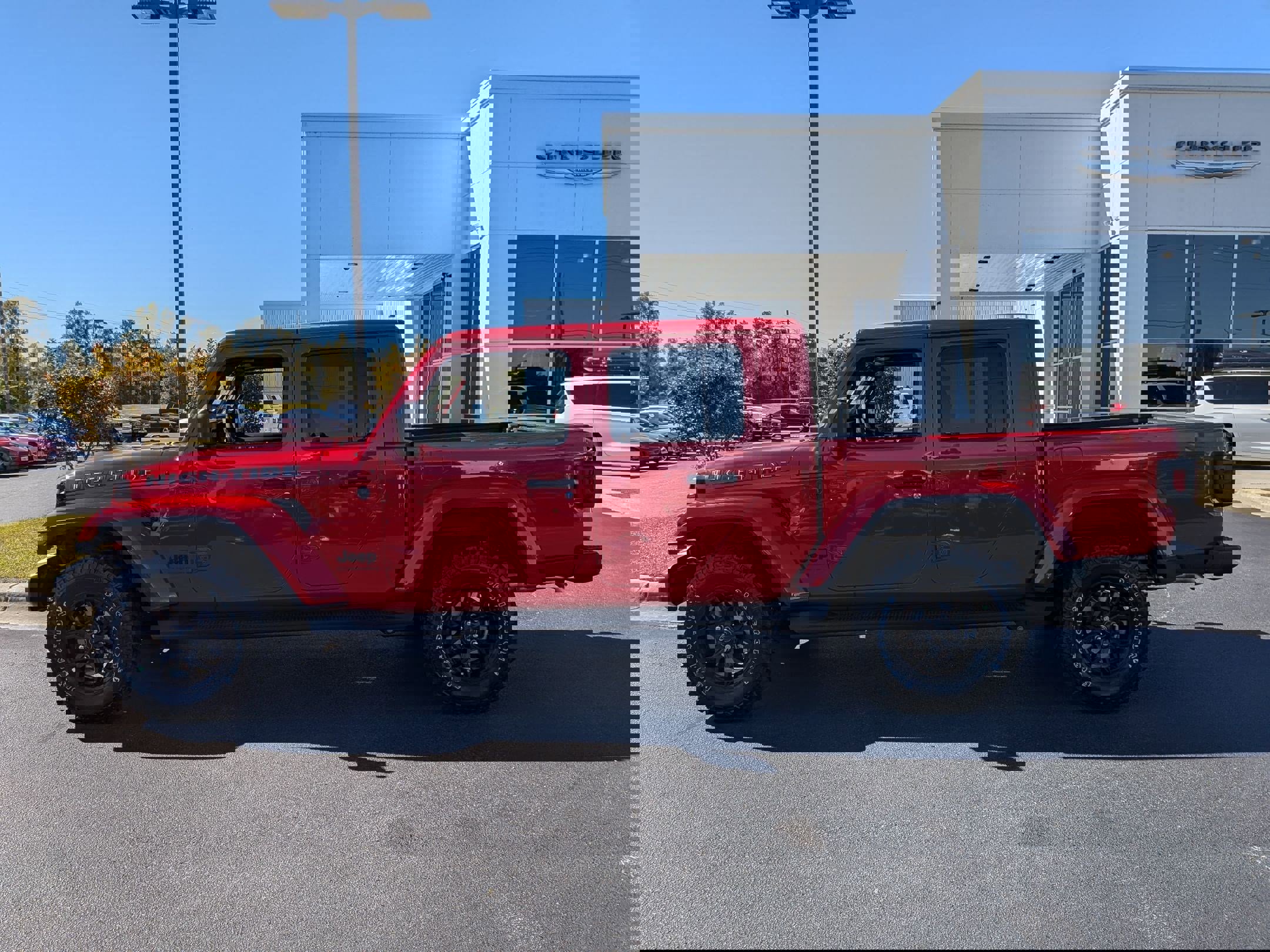 New 2025 Jeep Gladiator Sport image 8