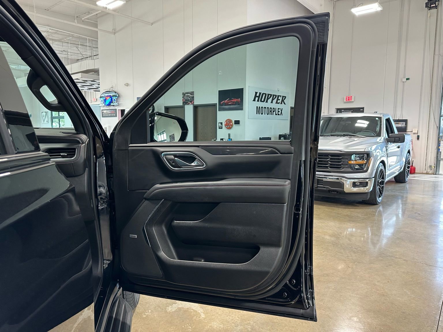 Used 2024 Chevrolet Tahoe RST w/ Sport Performance Package image 40