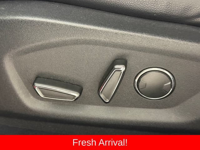 Used 2016 Ford Explorer XLT w/ Equipment Group 202A AWD/4WD image 14