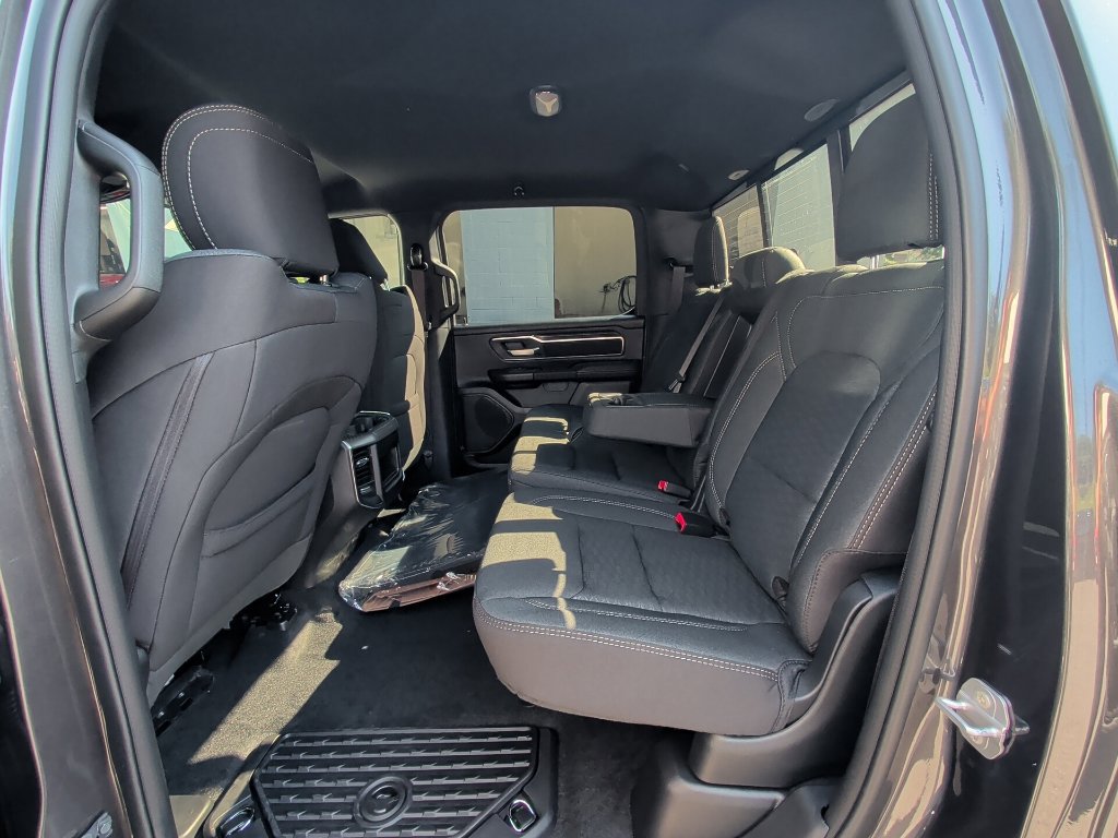 New 2026 RAM 1500 Big Horn AWD/4WD image 14