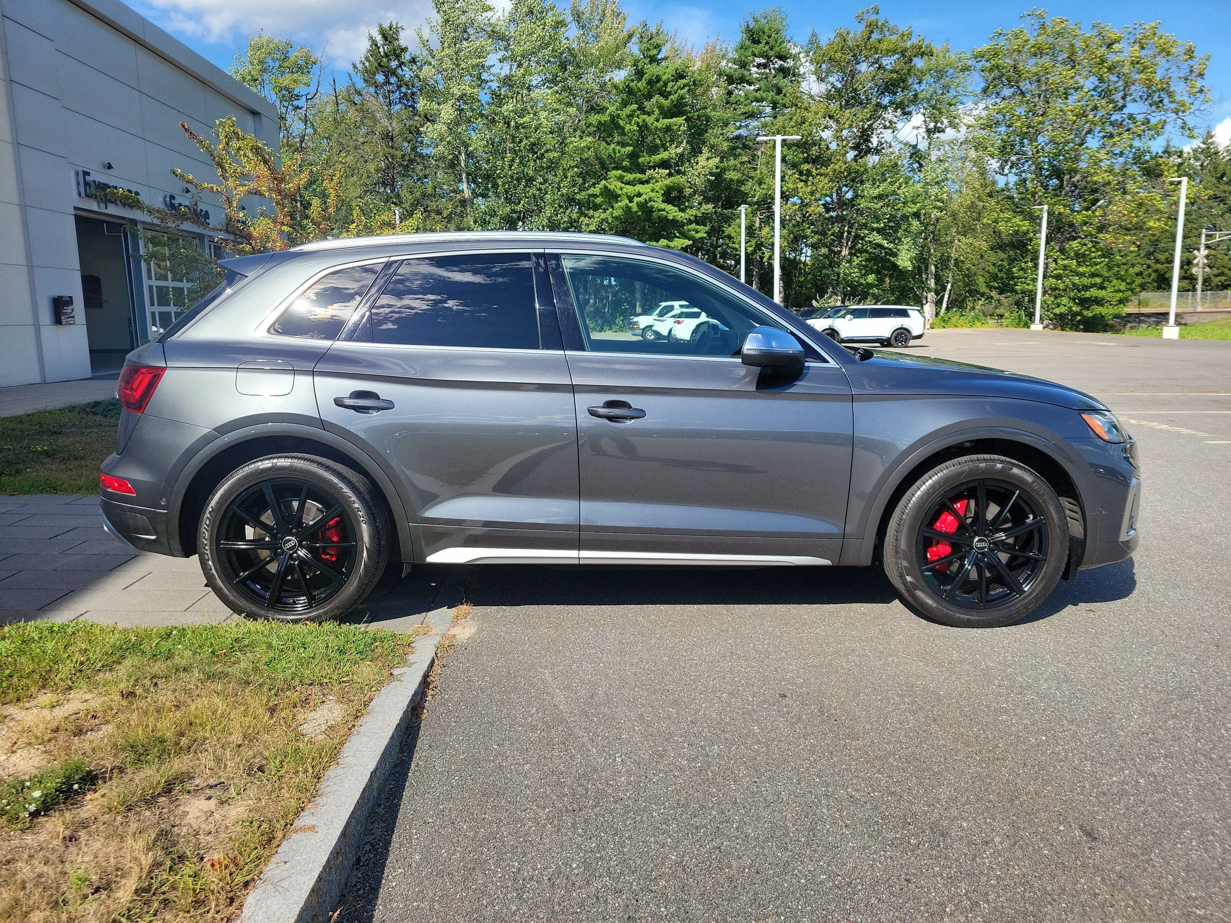 Used 2023 Audi SQ5 Prestige AWD/4WD image 8