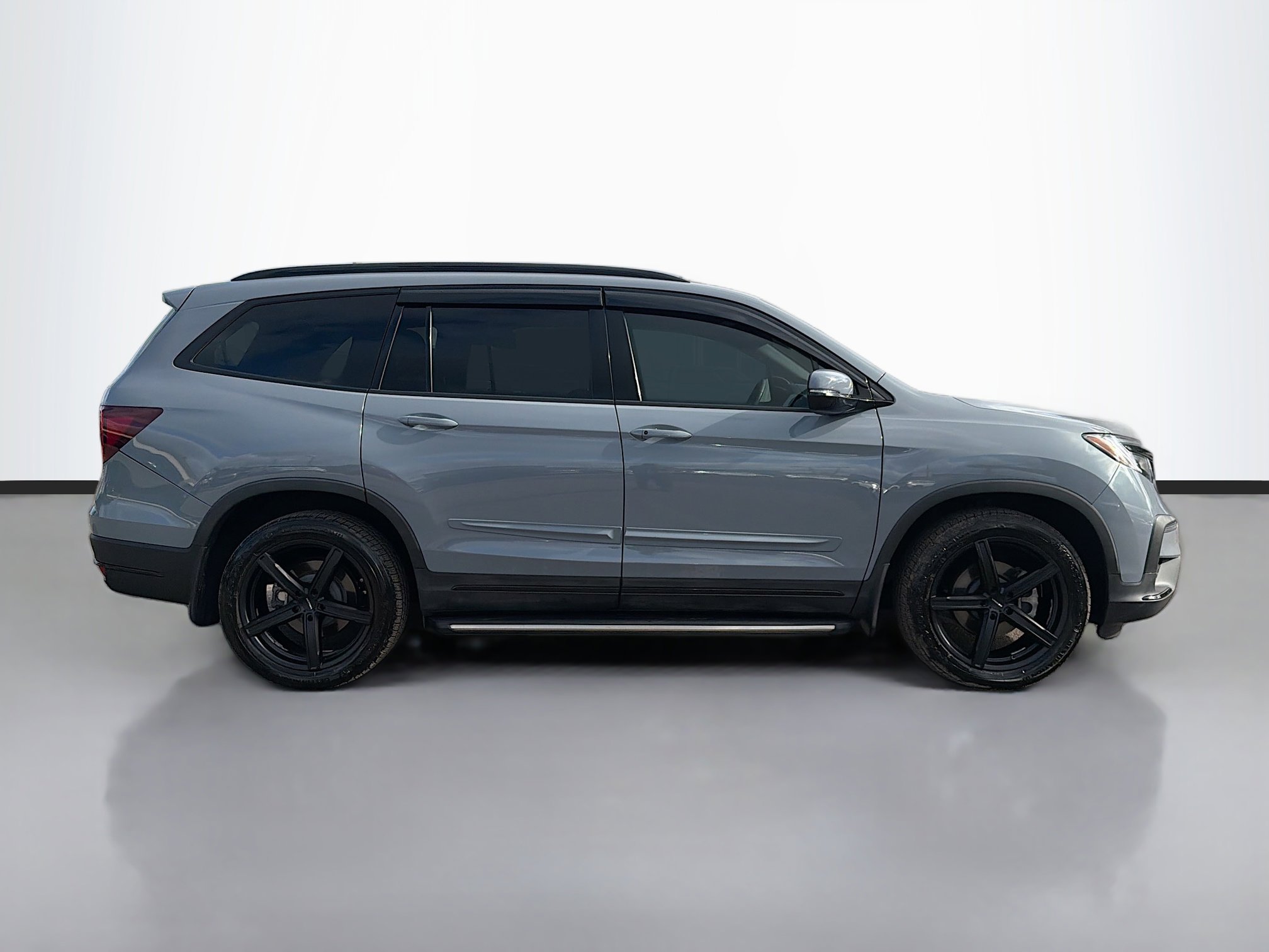 Used 2022 Honda Pilot Black Edition image 2