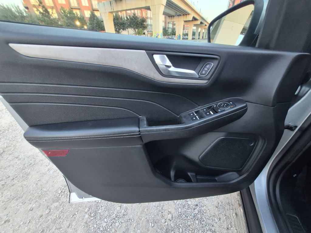 Used 2021 Ford Escape SEL AWD/4WD image 11