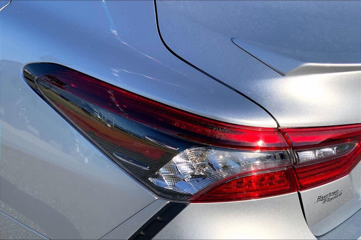 Used 2022 Toyota Camry XSE FWD image 27