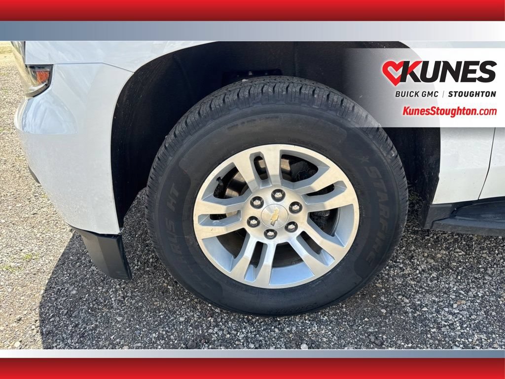 Used 2019 Chevrolet Suburban LT AWD/4WD image 15