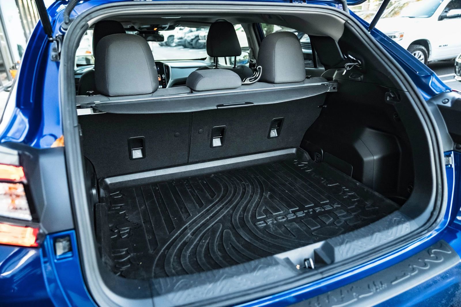 Used 2025 Subaru Crosstrek 2.0i Premium image 43