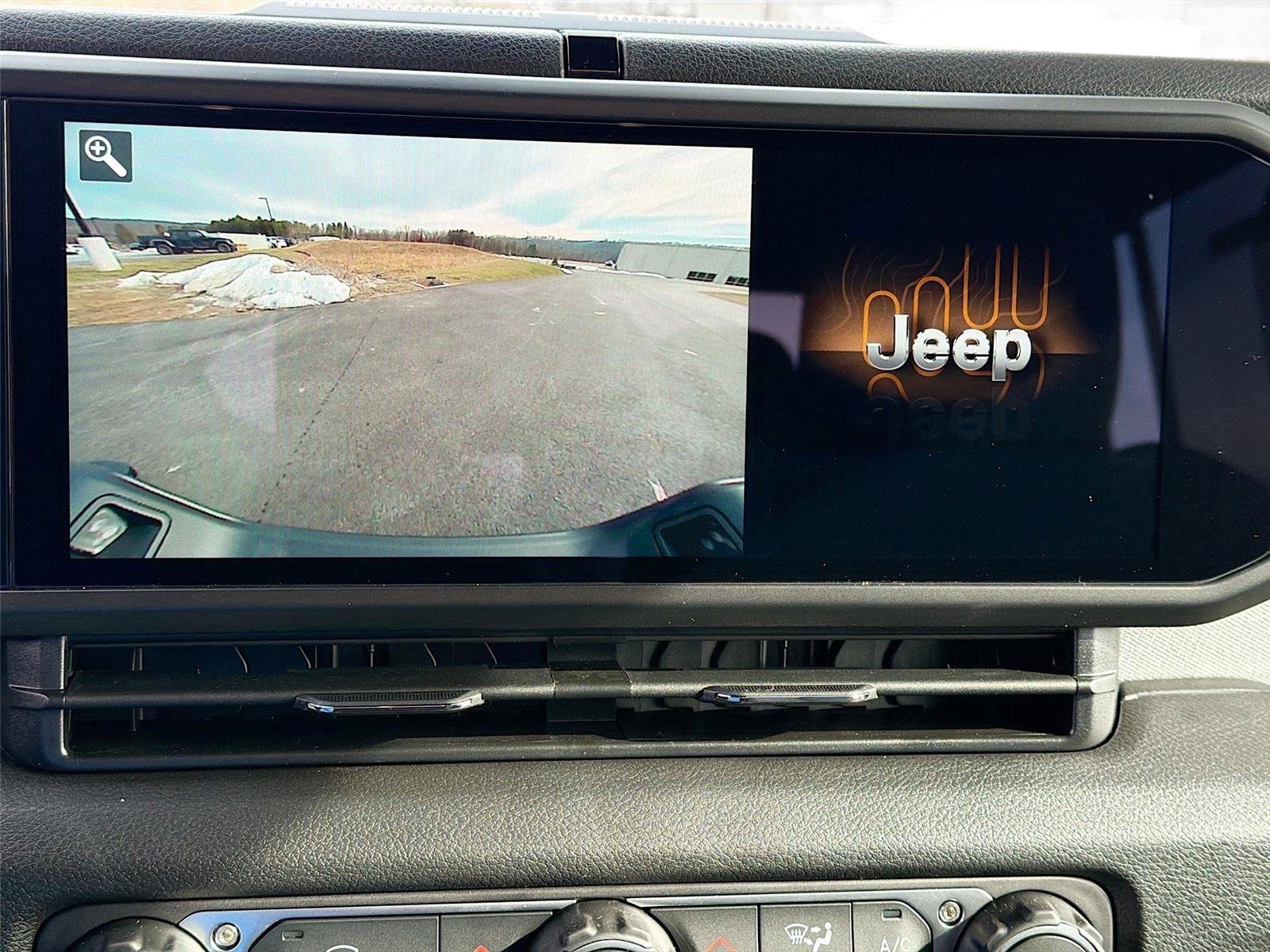 New 2026 Jeep Gladiator Sport AWD/4WD image 13