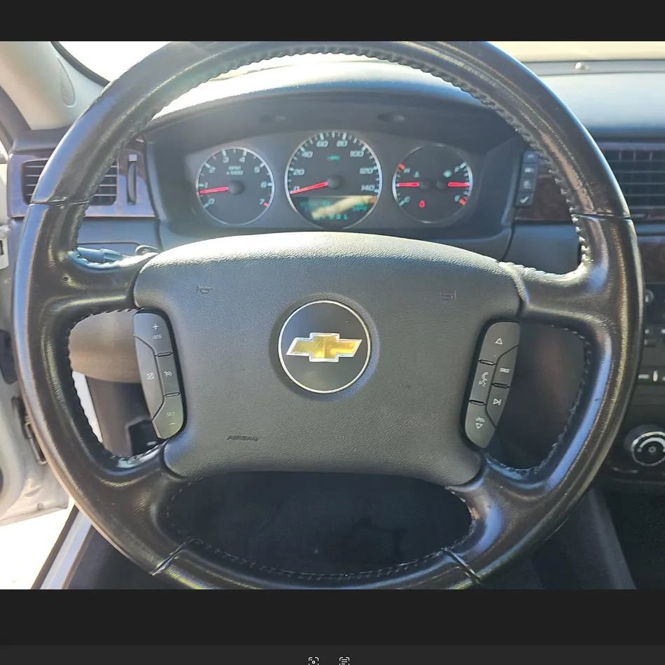 Used 2013 Chevrolet Impala LT image 11