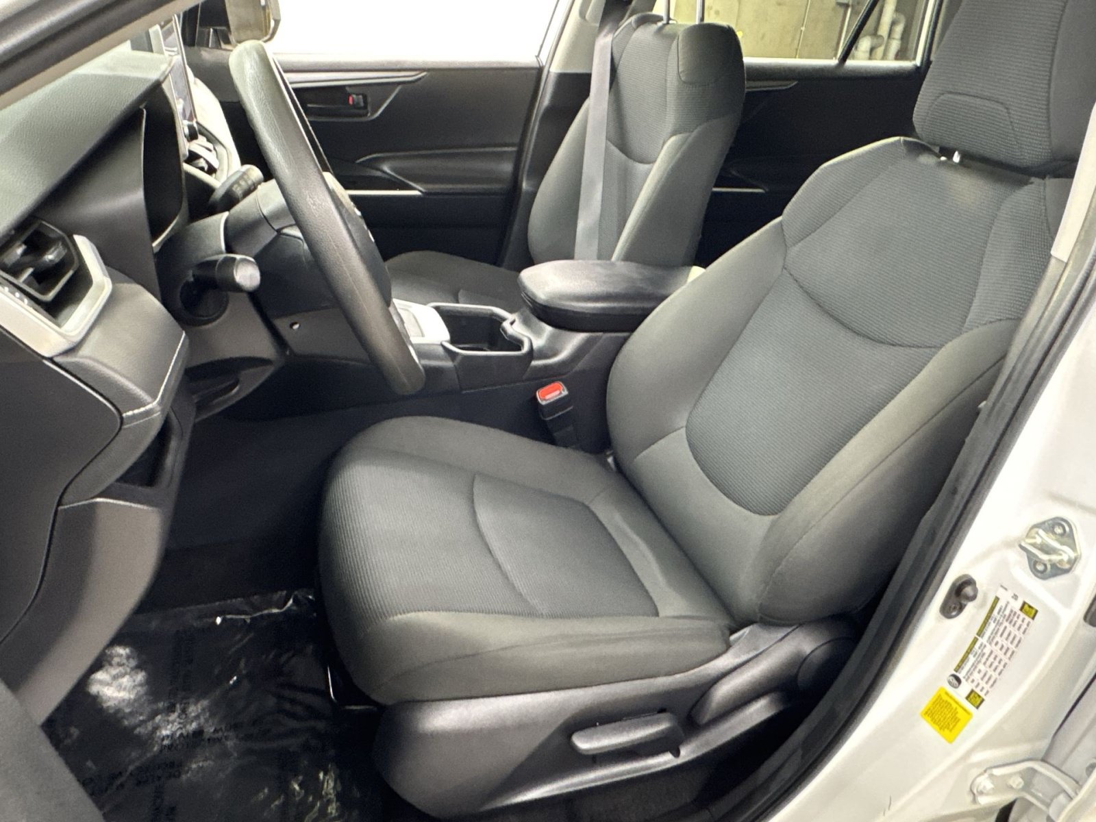 Used 2024 Toyota RAV4 LE AWD/4WD image 14