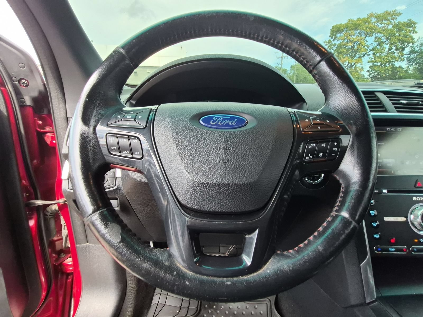 Used 2016 Ford Explorer Sport AWD/4WD image 23