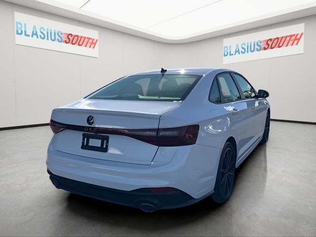Used 2025 Volkswagen Jetta GLI Autobahn image 3