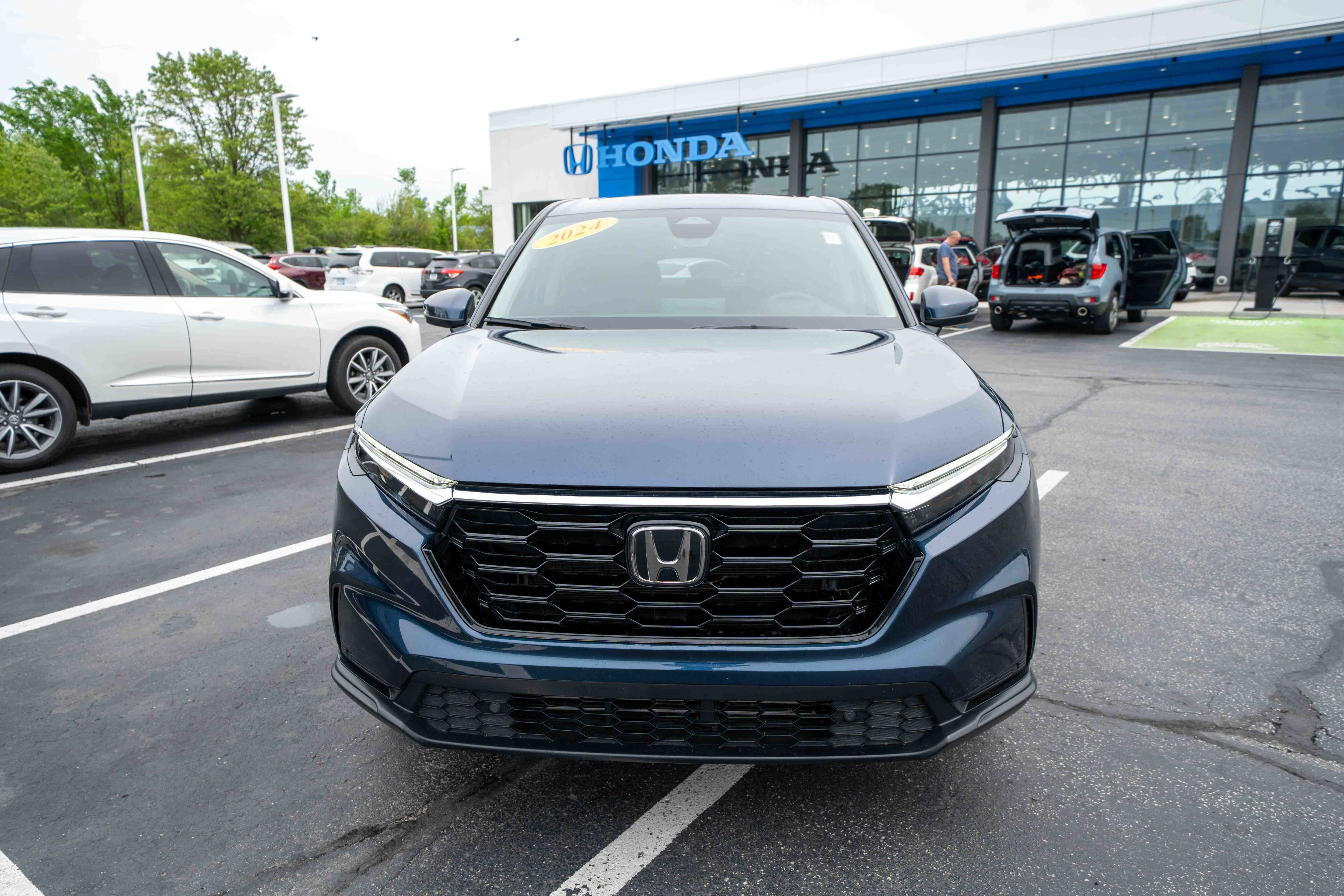 Used 2023 Honda Passport EX-L image 2