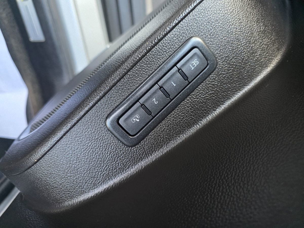 Used 2017 Chevrolet Tahoe LT image 20