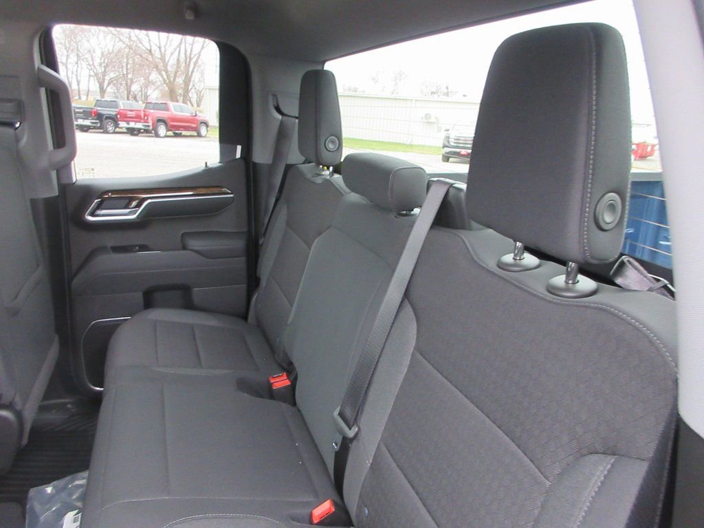 New 2026 GMC Sierra 1500 Elevation image 14