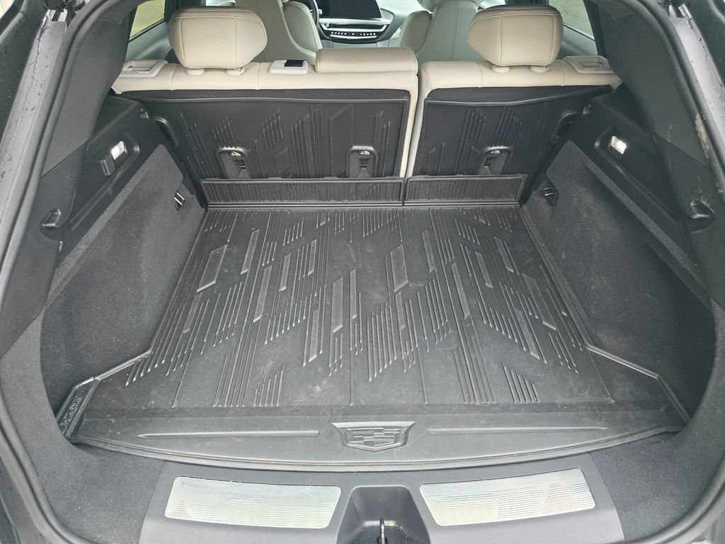 Certified 2025 Cadillac Lyriq Luxury w/ LPO, Floor Liner Package AWD/4WD image 23