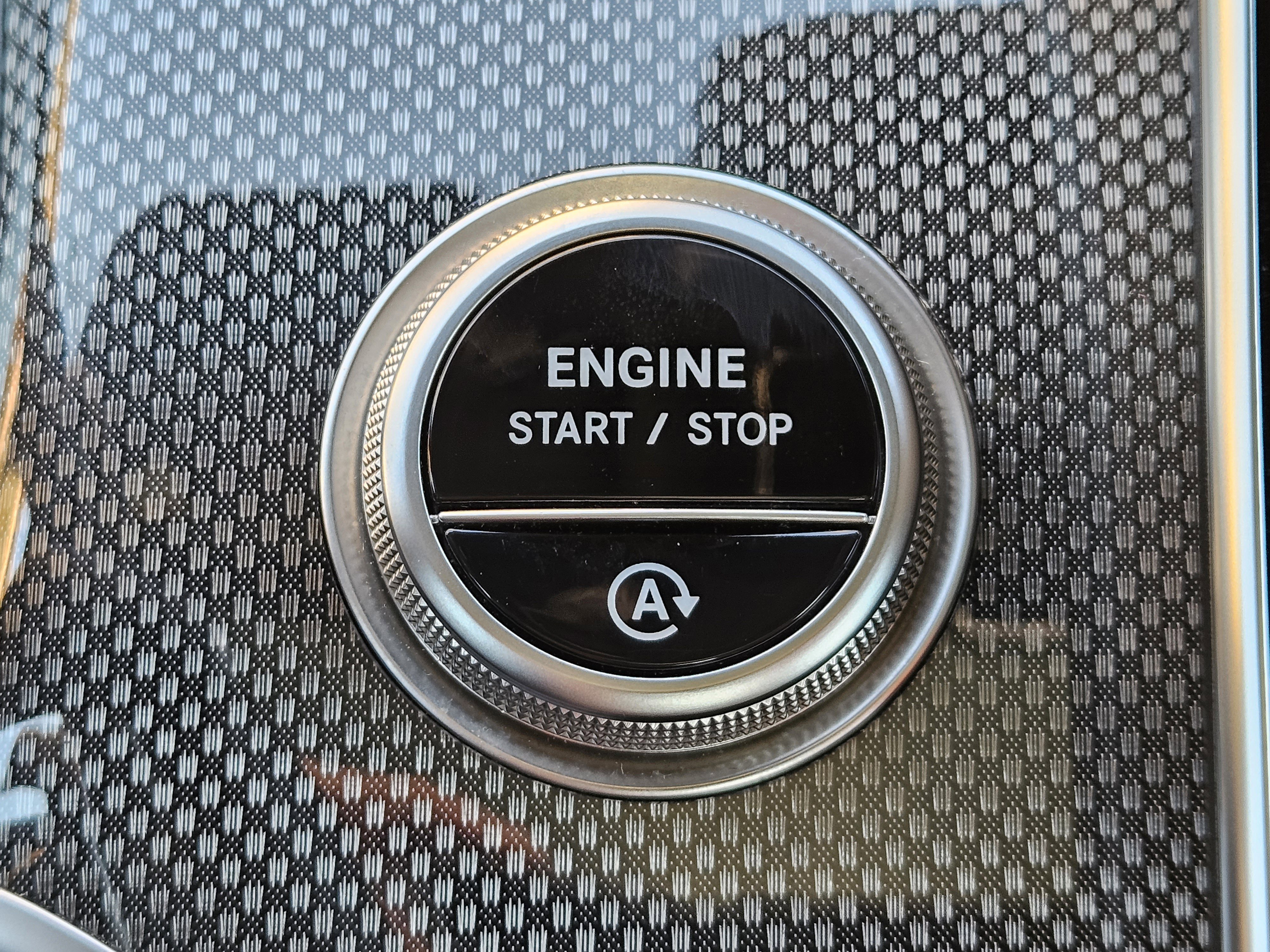 Certified 2025 Mercedes-Benz GLC 43 AMG 4MATIC image 22