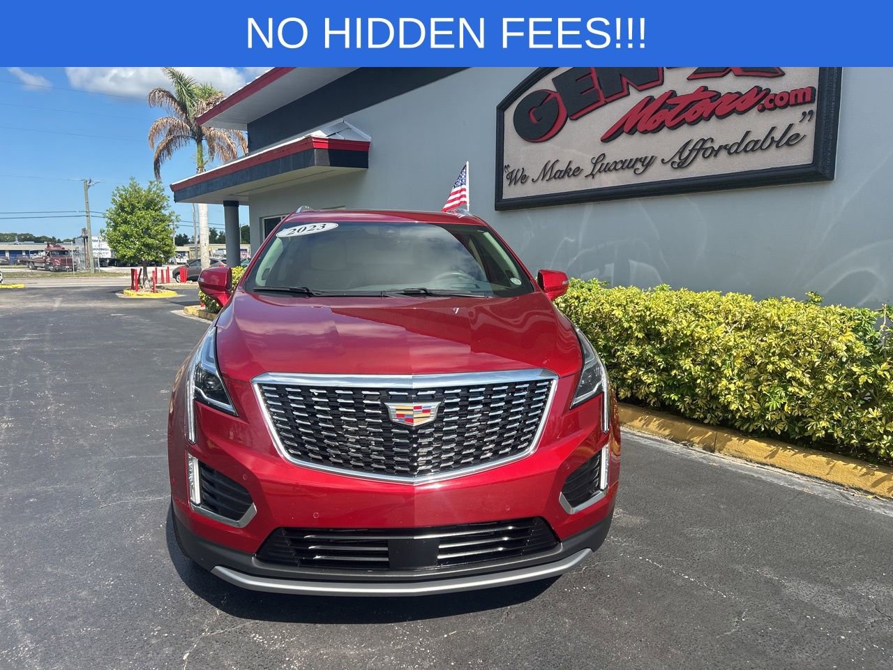 Used 2023 Cadillac XT5 Premium Luxury w/ Technology Package AWD/4WD image 3