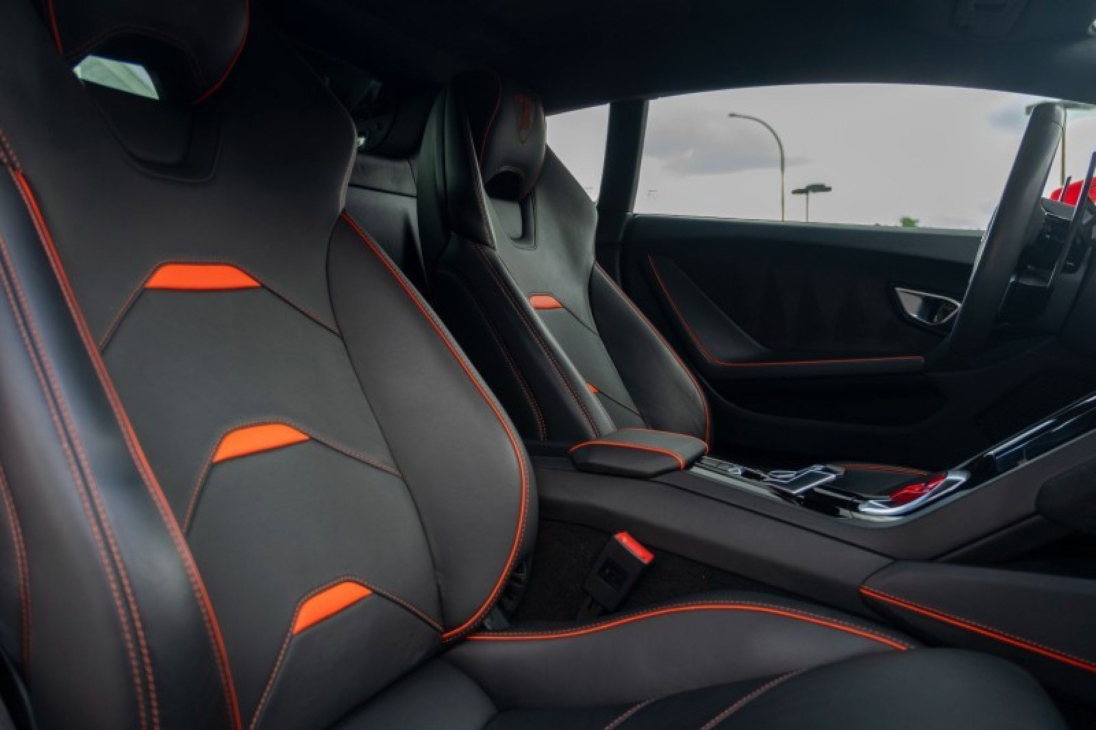 Used 2020 Lamborghini Huracan EVO AWD/4WD image 9