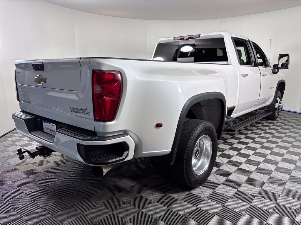 Certified 2023 Chevrolet Silverado 3500 High Country AWD/4WD image 21