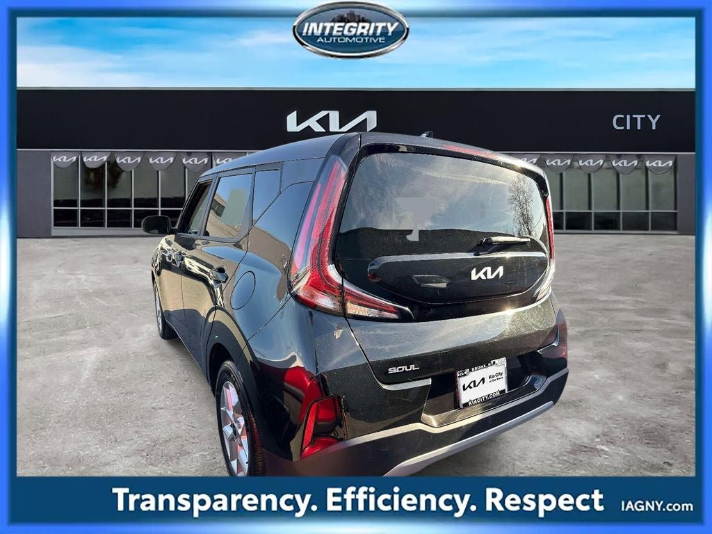 Certified 2024 Kia Soul LX w/ Option Group 015 FWD image 5