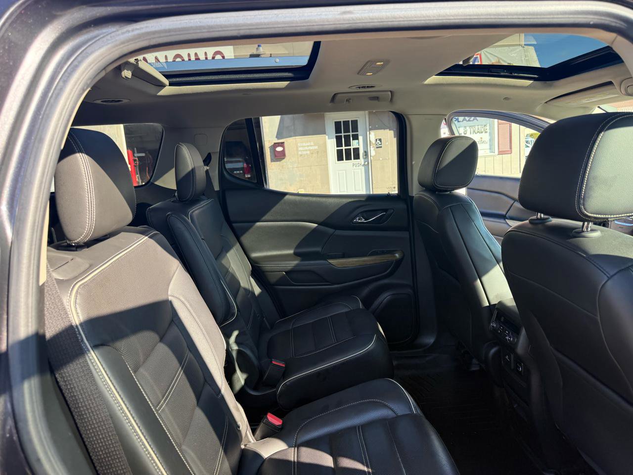 Used 2018 GMC Acadia Denali w/ Technology Package AWD/4WD image 59