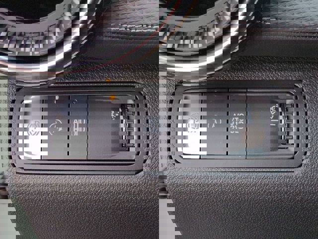 New 2026 Chevrolet Equinox LT w/ Convenience Package II image 34