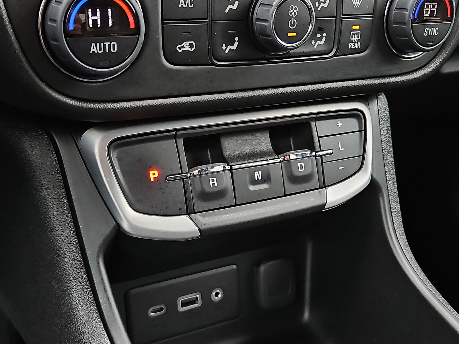 Certified 2023 GMC Terrain SLE w/ Driver Convenience Package image 14