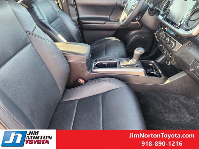 Used 2022 Toyota Tacoma Limited w/ Nightshade Package image 16