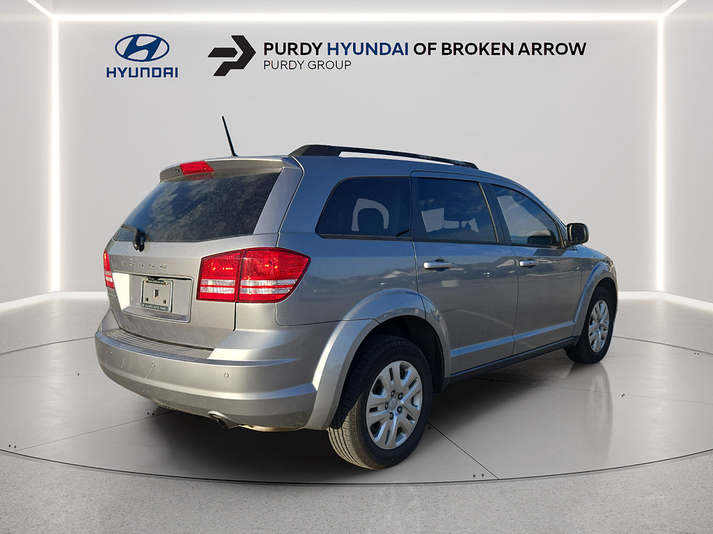 Used 2020 Dodge Journey SE FWD image 3