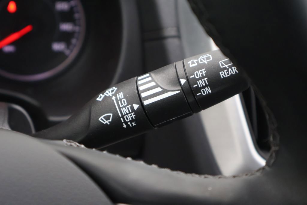 Used 2024 GMC Terrain SLT w/ LPO, Floor Liner Package image 23