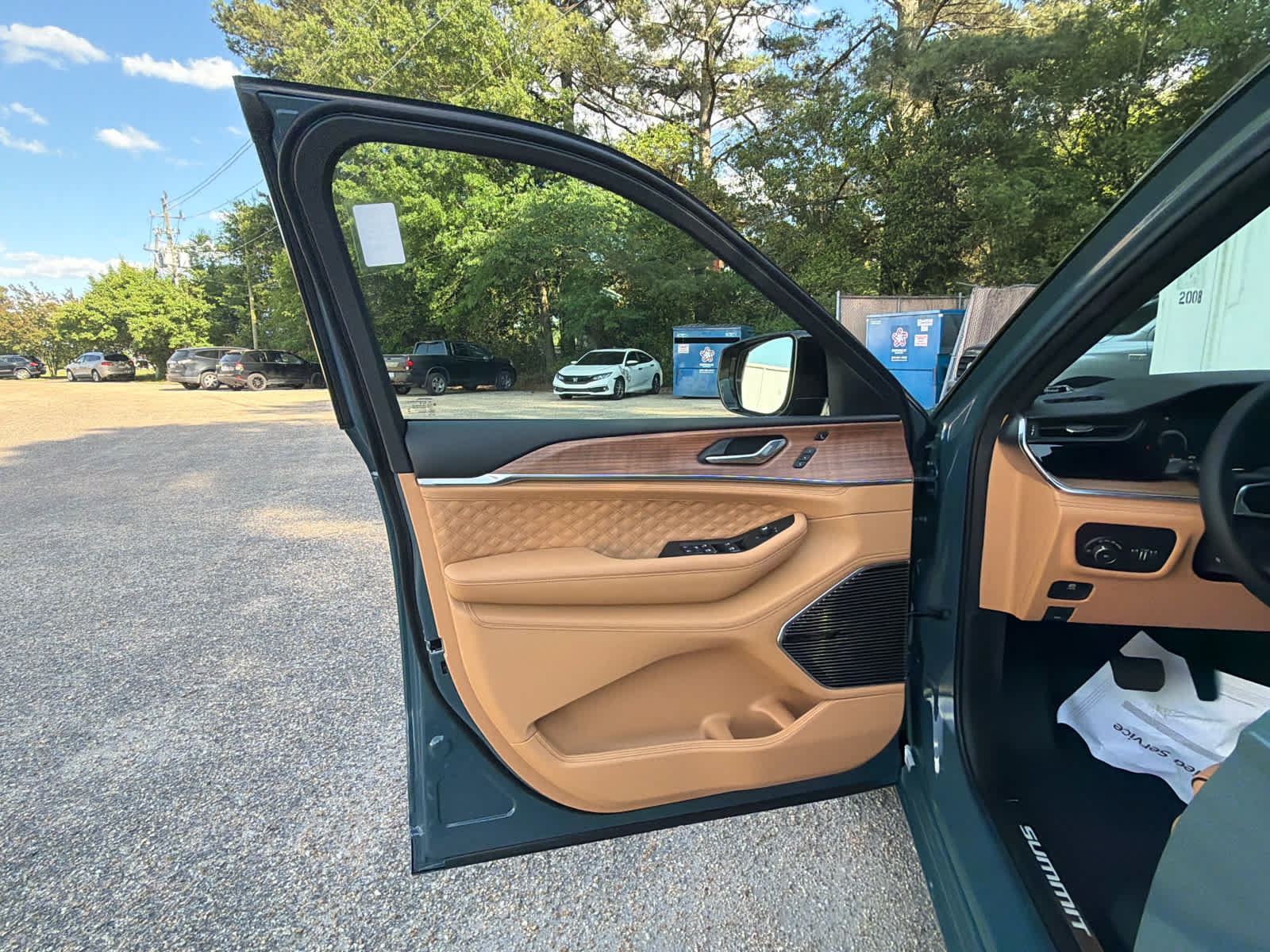 New 2026 Jeep Grand Cherokee L Summit AWD/4WD image 17