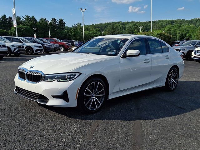 Used 2019 BMW 330i xDrive Sedan w/ Convenience Package AWD/4WD image 3