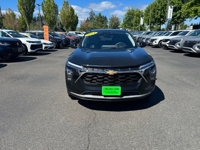 Used 2024 Chevrolet Trax LT FWD image 12
