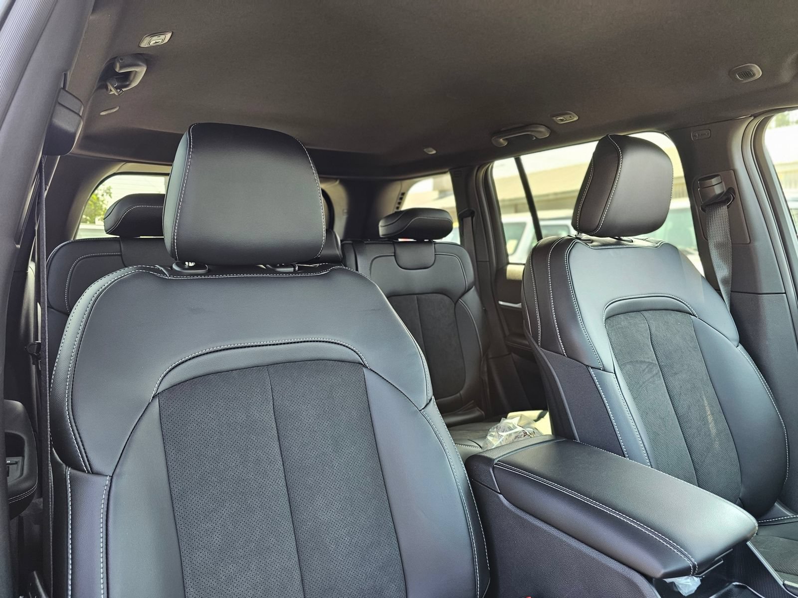 New 2026 Jeep Grand Cherokee Altitude RWD image 25