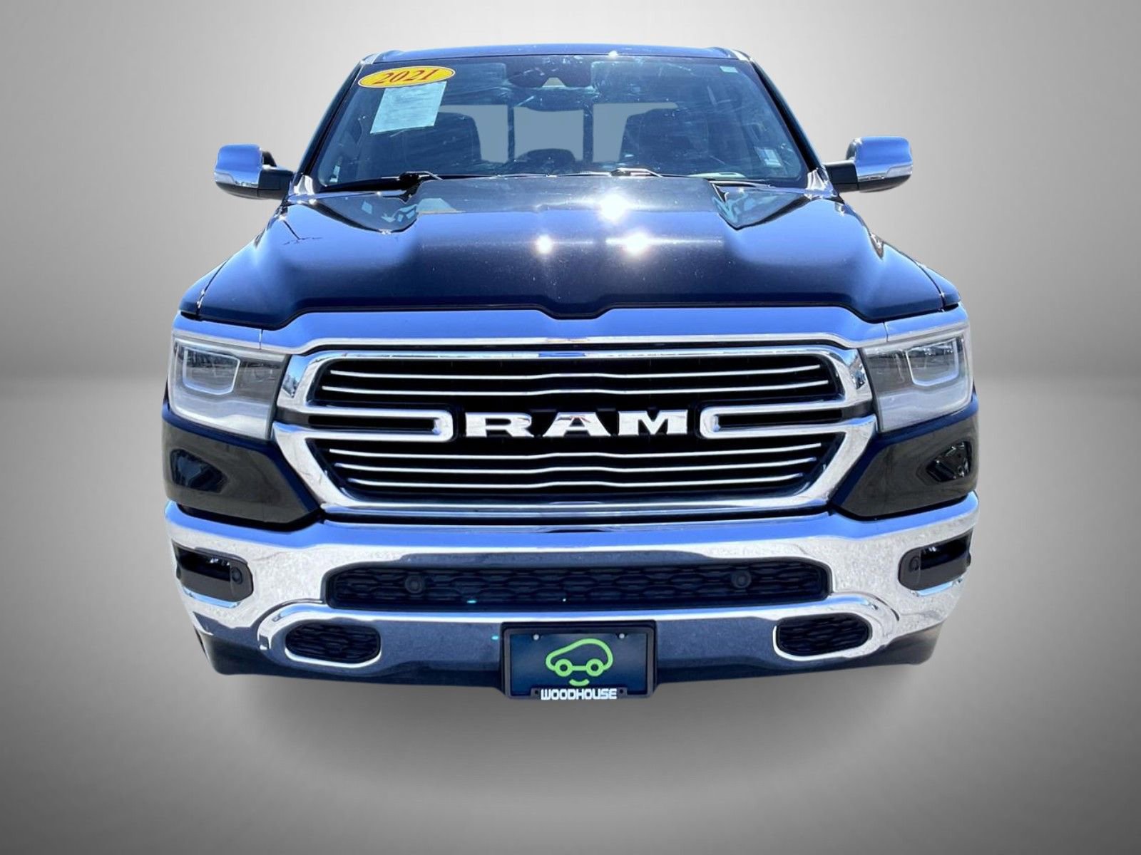 Used 2021 RAM 1500 Laramie AWD/4WD image 2