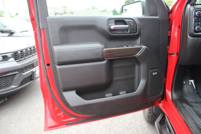 Used 2019 Chevrolet Silverado 1500 RST AWD/4WD image 19