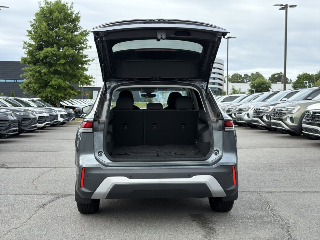 New 2025 Volkswagen Tiguan S FWD image 14