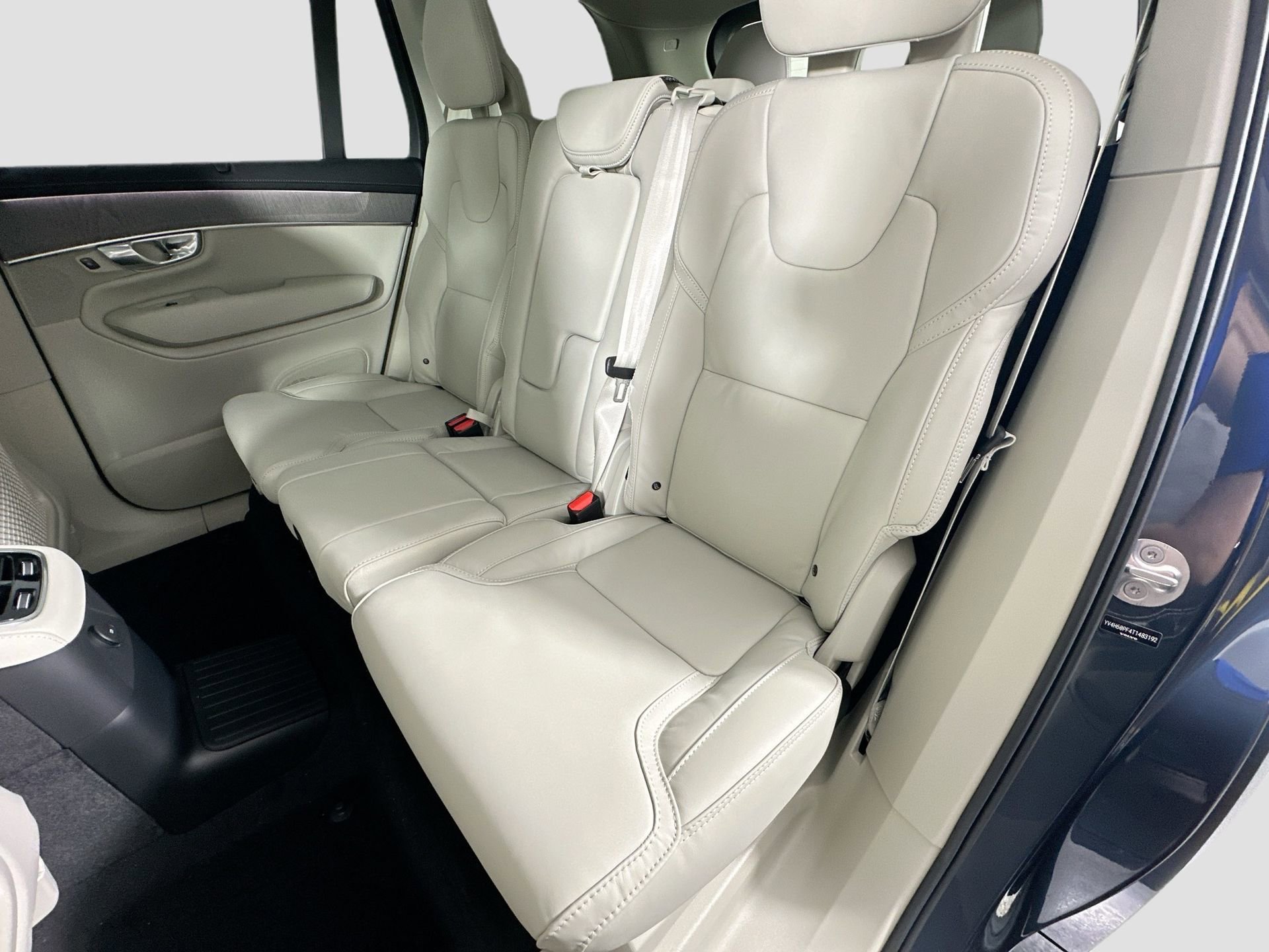 New 2026 Volvo XC90 T8 Ultra w/ Protection Package Premier image 26