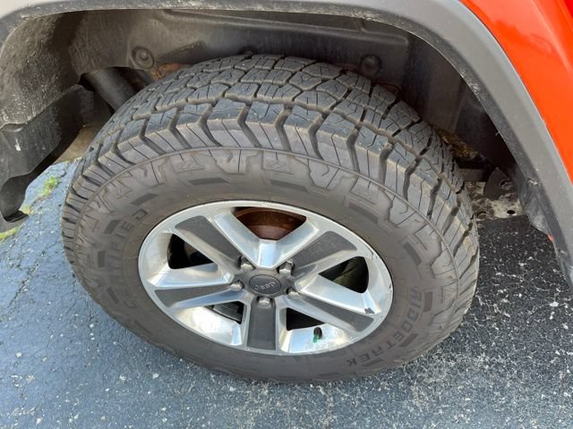 Used 2020 Jeep Wrangler Unlimited Sahara w/ Uconnect 4C Nav & Sound Group AWD/4WD image 7