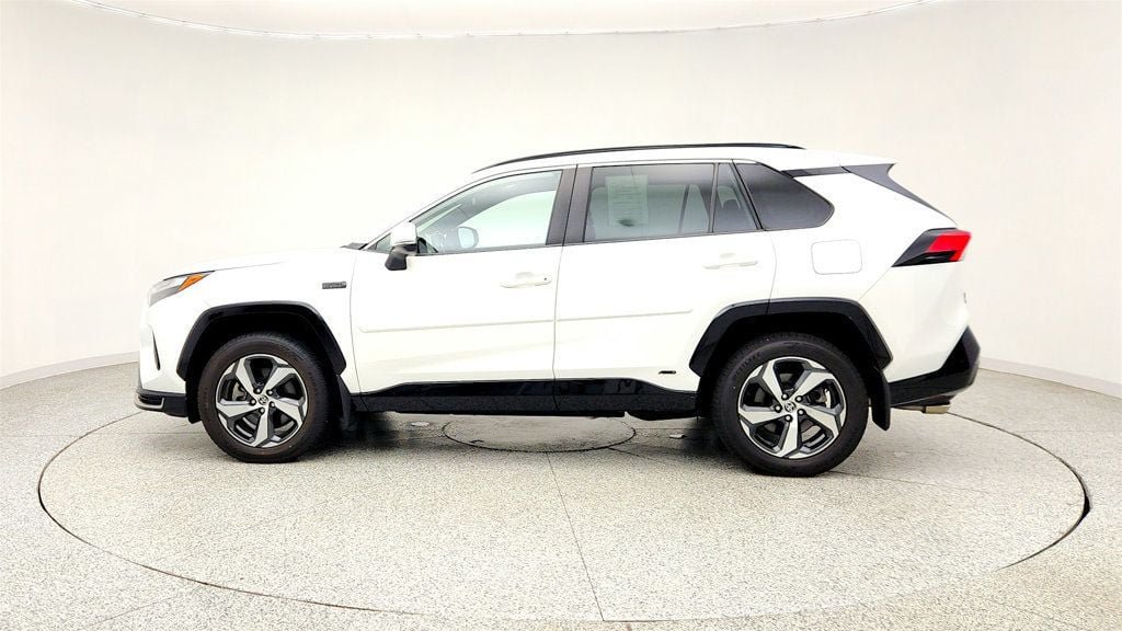 Used 2023 Toyota RAV4 SE w/ Weather & Moonroof Package AWD/4WD image 8