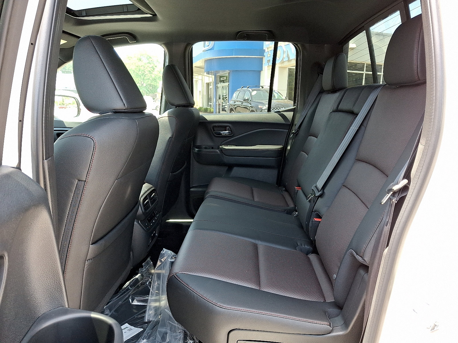 New 2026 Honda Ridgeline Black Edition image 7
