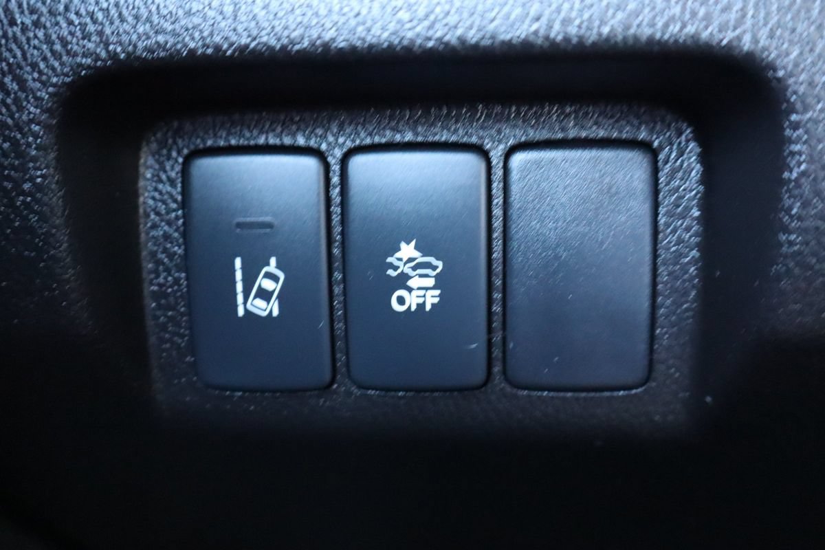 Used 2020 Acura ILX w/ Premium Package FWD image 29