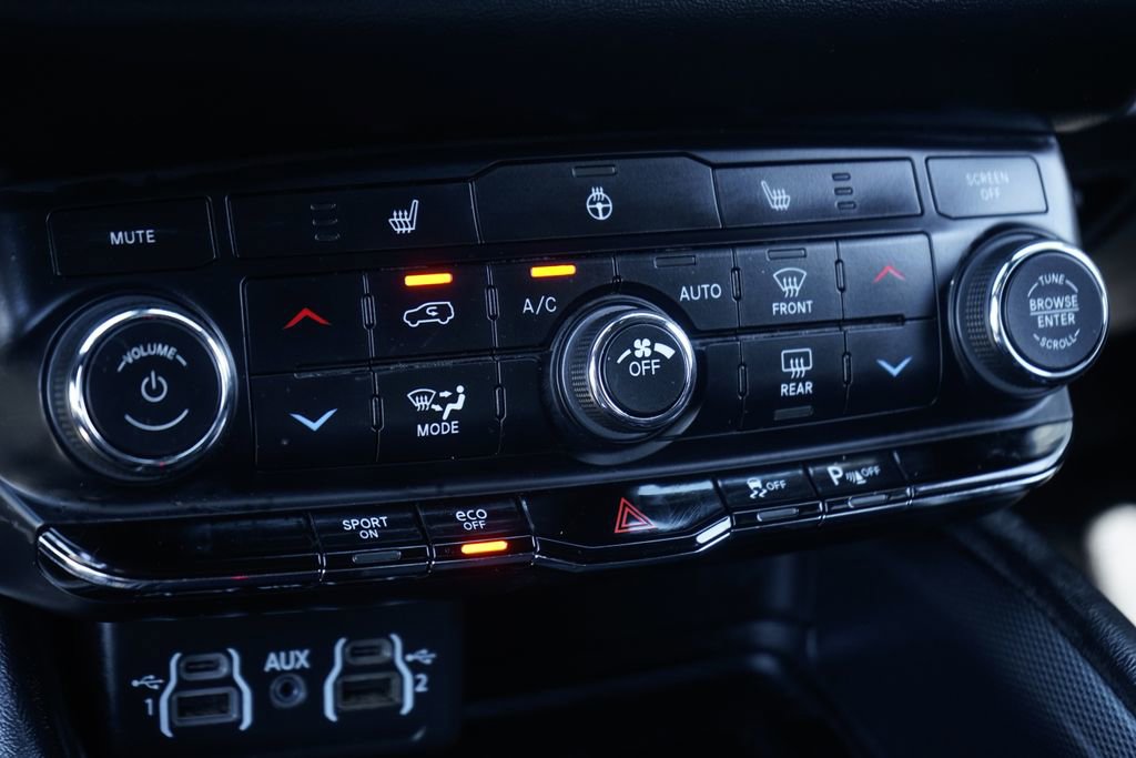 Used 2021 Dodge Durango R/T w/ Blacktop Package RWD image 33