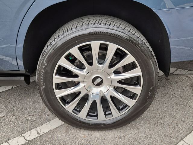 Certified 2026 Cadillac Escalade Platinum Luxury image 11