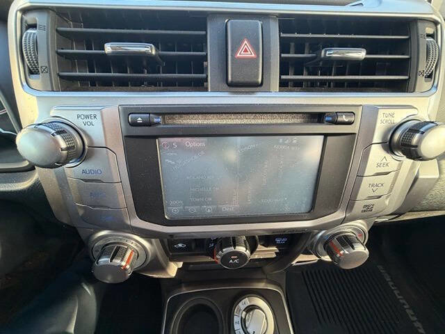 Used 2019 Toyota 4Runner SR5 Premium AWD/4WD image 30
