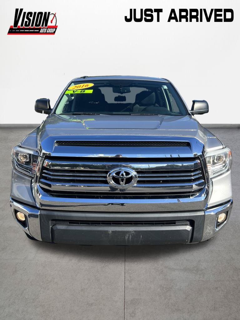Used 2016 Toyota Tundra SR5 w/ SR5 Upgrade Package RWD image 3