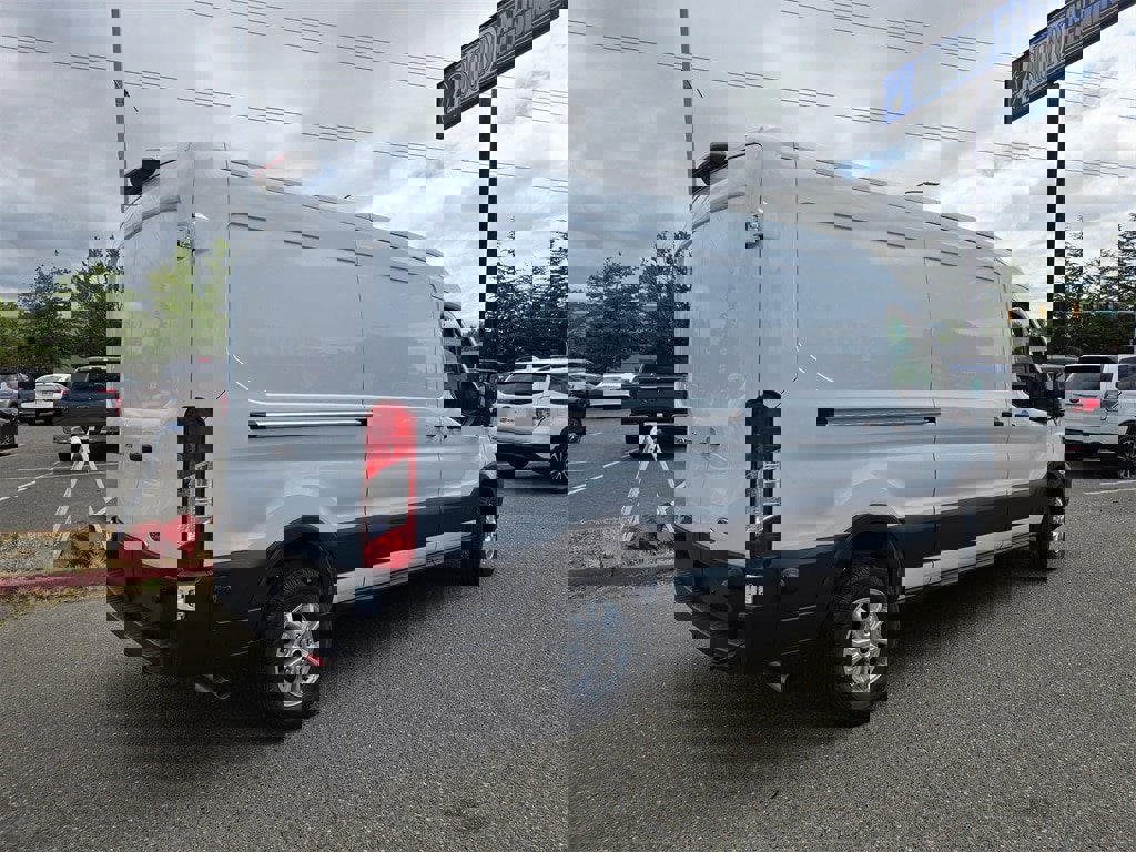 New 2025 Ford Transit 250 148 Medium Roof image 7